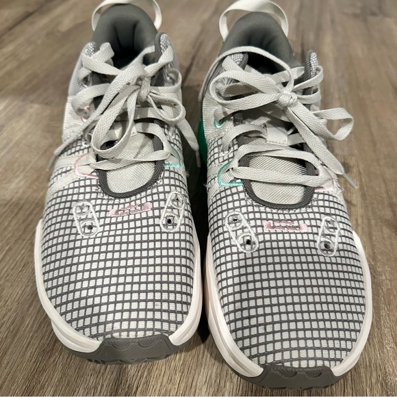 {preloved} Men’s  Gray/ Mint Green Nike Lebron’s Witness - Picture 7 of 9